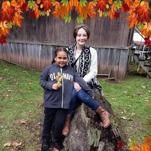 Meet your Posher, Suzanne